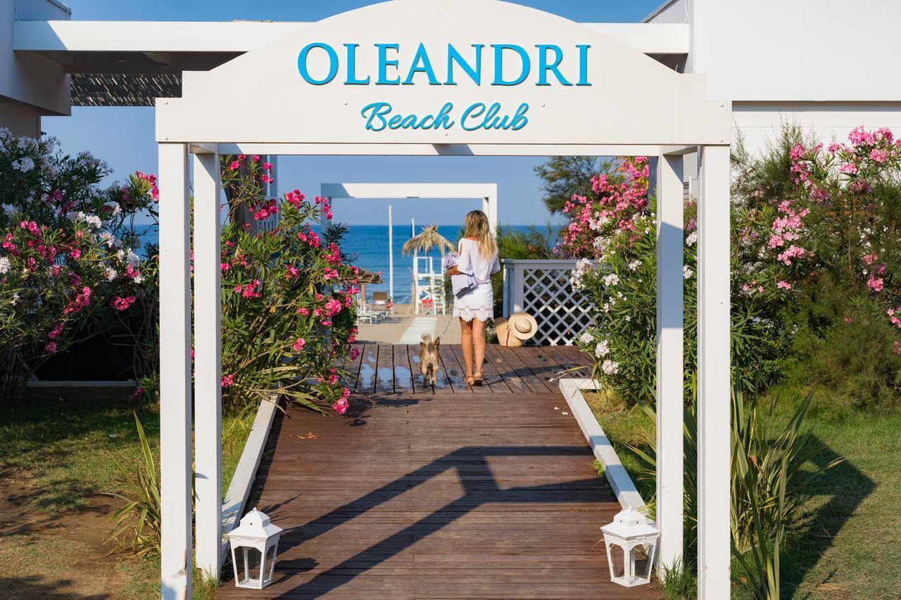 Oleandri Resort פסטום מראה חיצוני תמונה